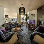 Amazing Portuguese Heroine 6 Bedrooms Stunning Position 别墅 *