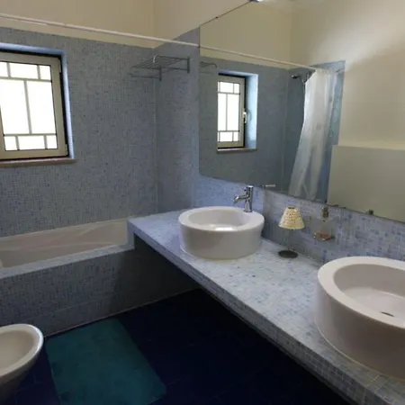 Villa Amazing Portuguese Heroine 6 Bedrooms Stunning Position On The Cliffs Above A