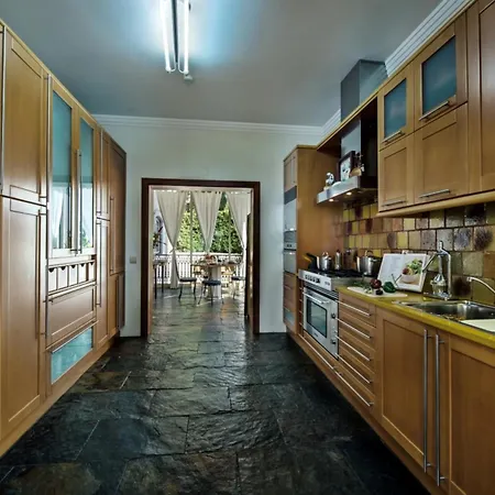 Villa Cliffside Hero: Beachfront Portuguese Retreat