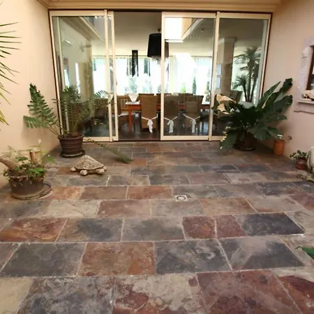 Amazing Portuguese Heroine 6 Bedrooms Stunning Position Vila