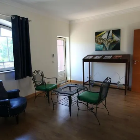 Amazing Portuguese Heroine 6 Bedrooms Stunning Position Vila