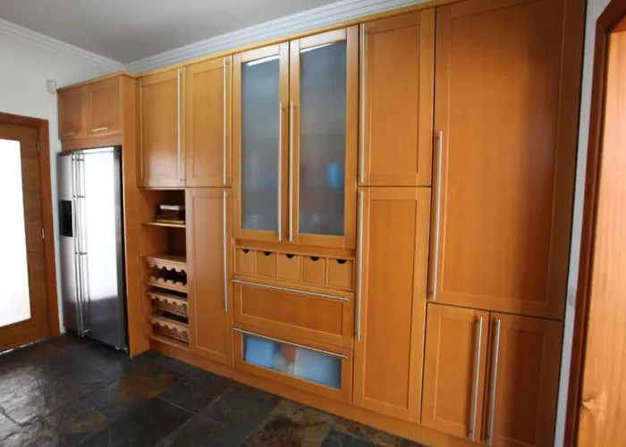 Amazing Portuguese Heroine 6 Bedrooms Stunning Position *