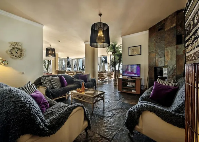 Amazing Portuguese Heroine 6 Bedrooms Stunning Position Villa *