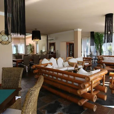 Amazing Portuguese Heroine 6 Bedrooms Stunning Position ヴィラ アルブフェイラ